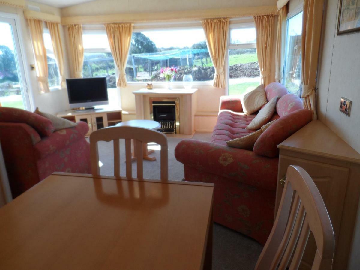 Luxury Mobile Home Near Perranporth Situated On A Quiet Farm Труро Экстерьер фото